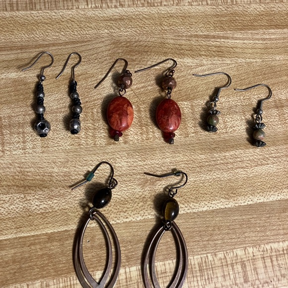 🌸6 Pair of Earrings - Picture 6 of 8